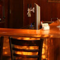 Froher Feierabend: Noch ein Bier? Bar im Hotel Onkel Walter